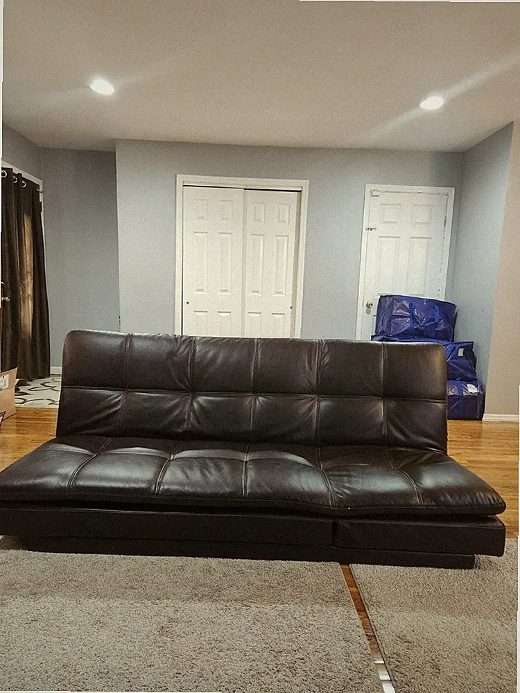 Brown Chaise Lounge Recliner in Great Condition